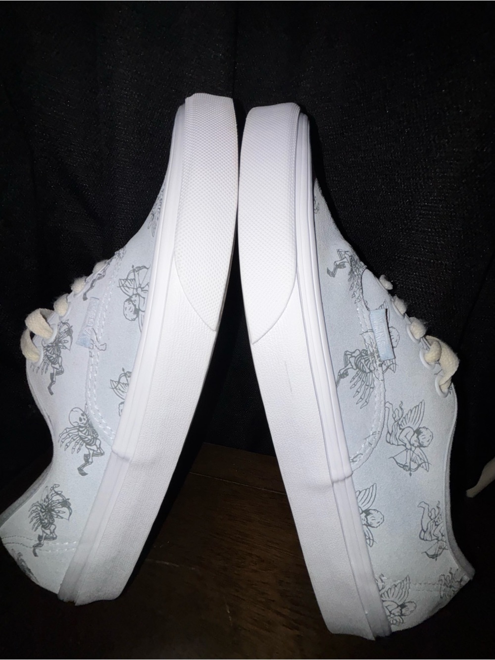 Vans Women’s White Canvas Low-Top Sneakers